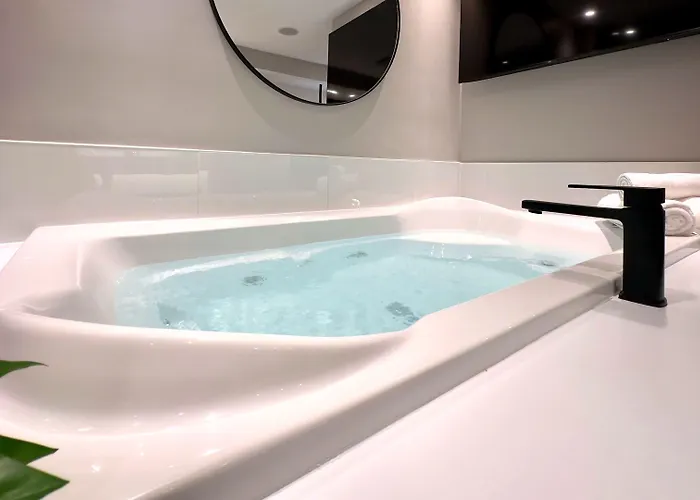 Hotel Sybaris Pool - Adults Only